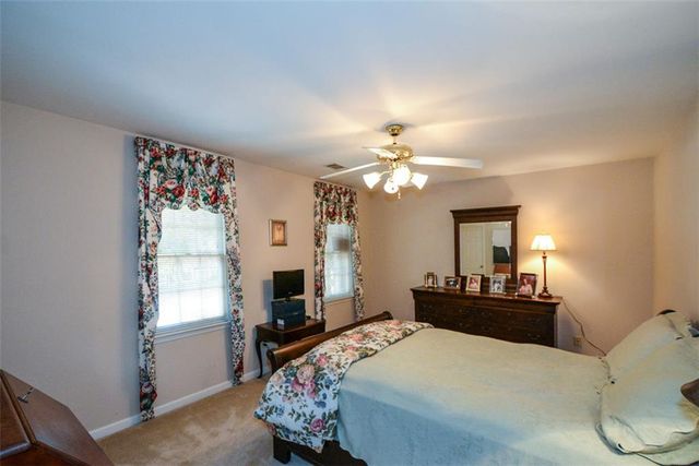 3515 Stone Cliff Way, Woodstock, GA 30189