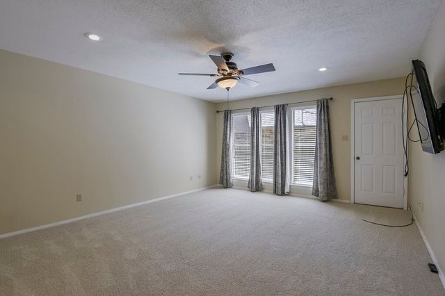 4708 Spring Creek Court, Arlington, TX 76017