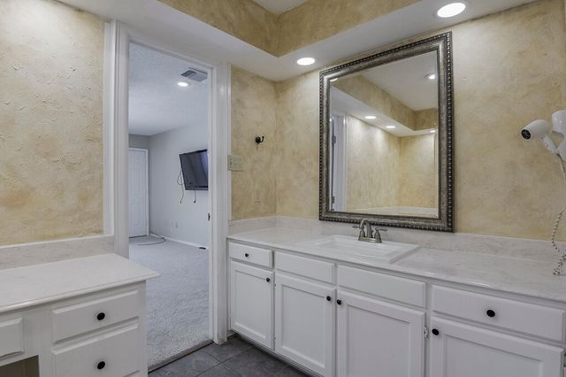 4708 Spring Creek Court, Arlington, TX 76017