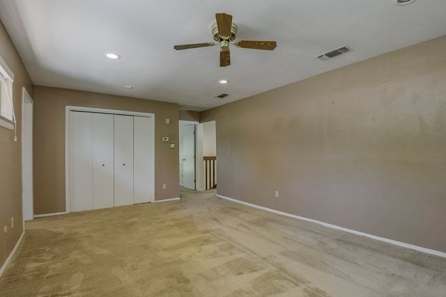 4708 Spring Creek Court, Arlington, TX 76017
