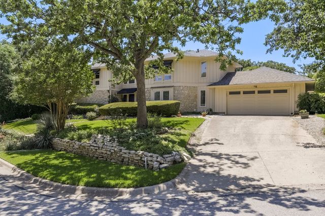 4708 Spring Creek Court, Arlington, TX 76017
