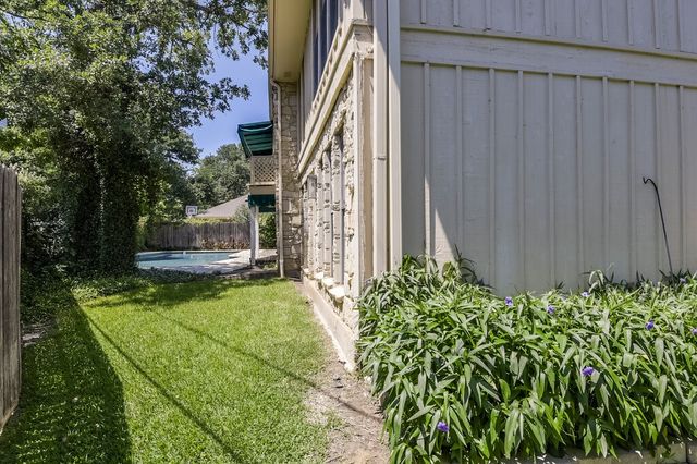 4708 Spring Creek Court, Arlington, TX 76017