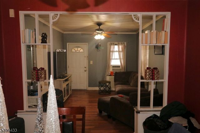 315 Mawbey St, Woodbridge Twp., NJ 07095