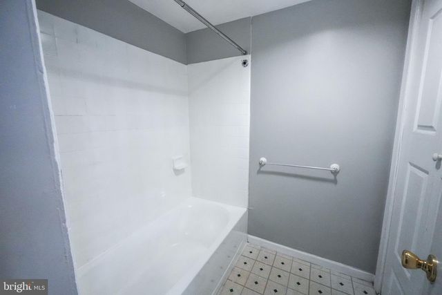 12 MADISON AVE, Hagerstown, MD 21740