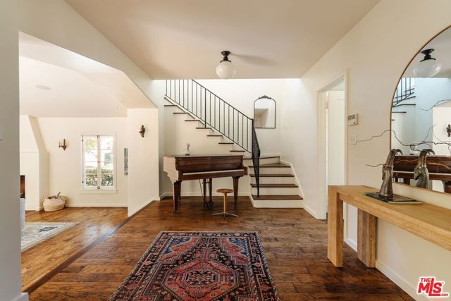 1990 Rose Villa Street, Pasadena, CA 91107