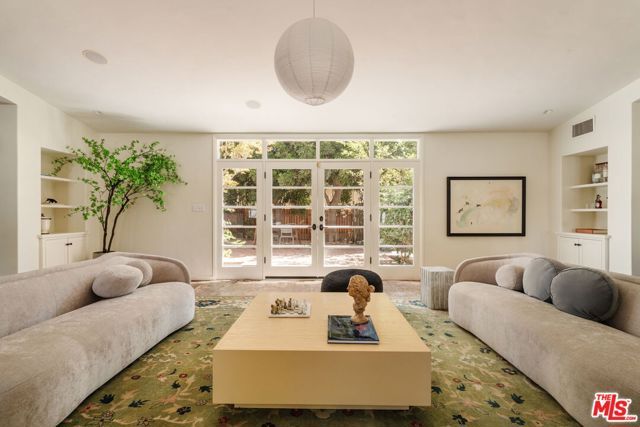 1990 Rose Villa Street, Pasadena, CA 91107