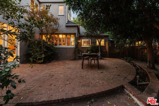1990 Rose Villa Street, Pasadena, CA 91107