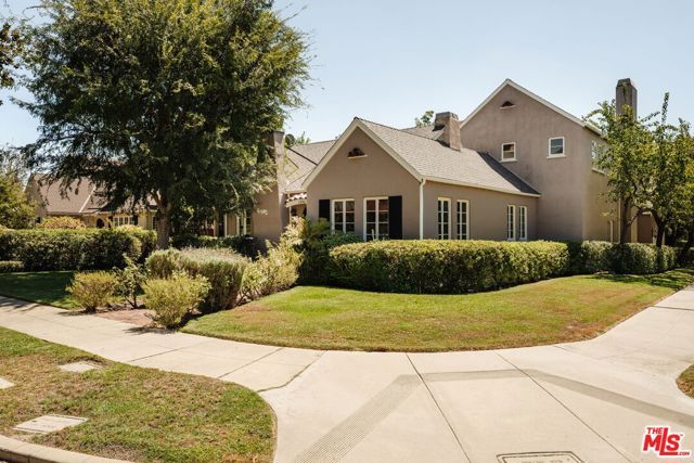 1990 Rose Villa Street, Pasadena, CA 91107