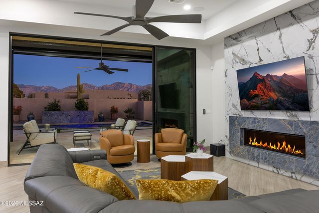 11931 N Mesquite Sunset Place, Oro Valley, AZ 85742