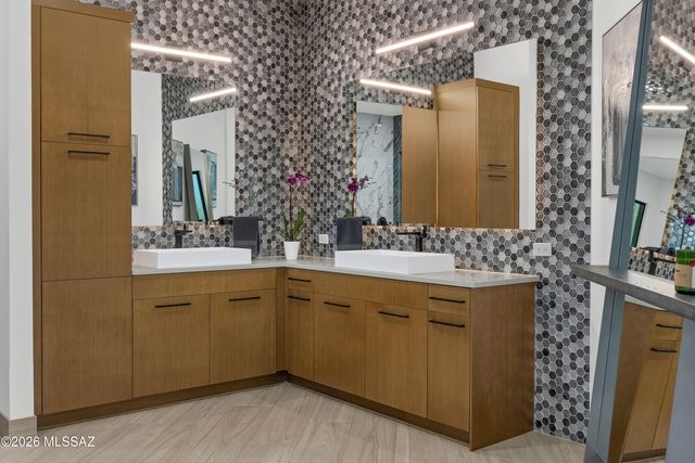 11931 N Mesquite Sunset Place, Oro Valley, AZ 85742