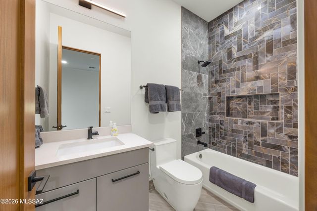 11931 N Mesquite Sunset Place, Oro Valley, AZ 85742