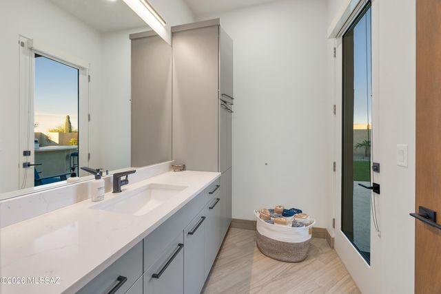 11931 N Mesquite Sunset Place, Oro Valley, AZ 85742