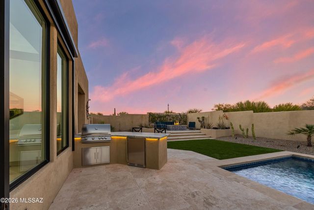 11931 N Mesquite Sunset Place, Oro Valley, AZ 85742