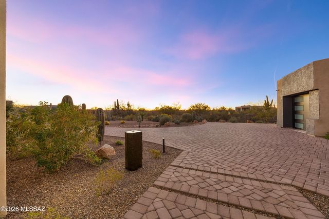 11931 N Mesquite Sunset Place, Oro Valley, AZ 85742