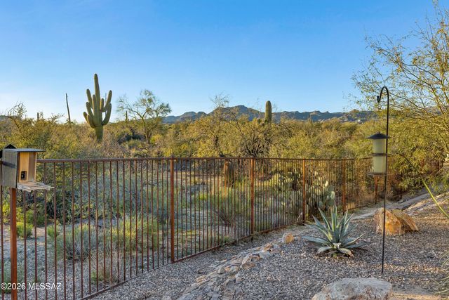 11931 N Mesquite Sunset Place, Oro Valley, AZ 85742