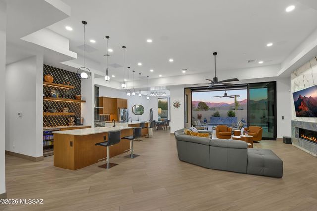 11931 N Mesquite Sunset Place, Oro Valley, AZ 85742