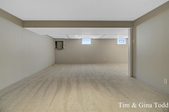 1628 Ira Avenue, Grand Rapids, MI 49504