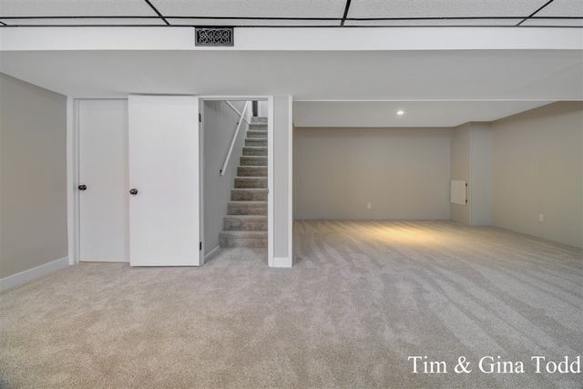 1628 Ira Avenue, Grand Rapids, MI 49504