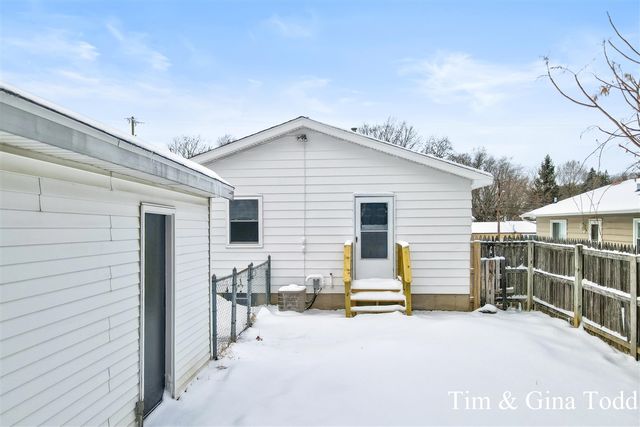 1628 Ira Avenue, Grand Rapids, MI 49504