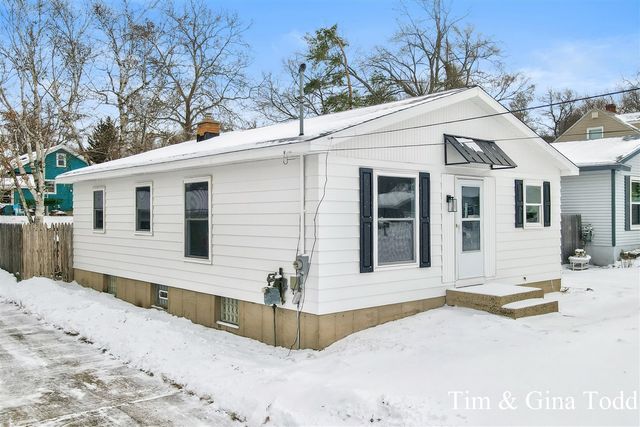 1628 Ira Avenue, Grand Rapids, MI 49504