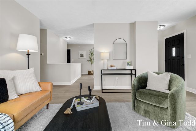 1628 Ira Avenue, Grand Rapids, MI 49504