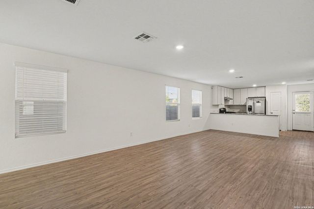 5443 DAPHNE PATH, San Antonio, TX 78253