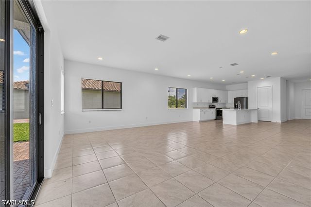 4993 Ofanto LN, Ave Maria, FL 34142