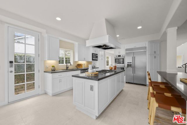 7861 W 80th Street, Playa Del Rey, CA 90293