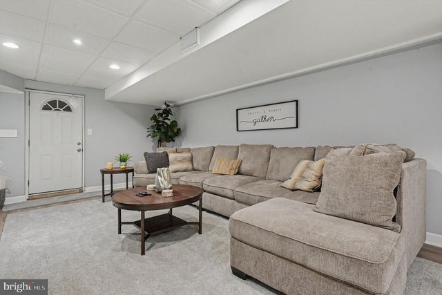 295 JAMES HECKLER RD, Harleysville, PA 19438