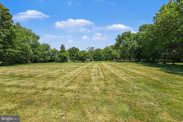295 JAMES HECKLER RD, Harleysville, PA 19438