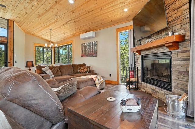 21304 & 21302 WASP RD, Lead, SD 57754