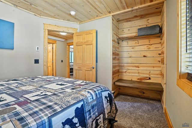 21304 & 21302 WASP RD, Lead, SD 57754