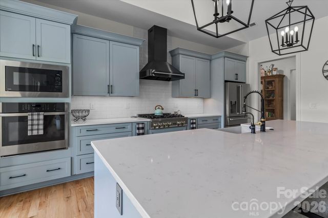 176 Hazelton Loop 13, Mooresville, NC 28117