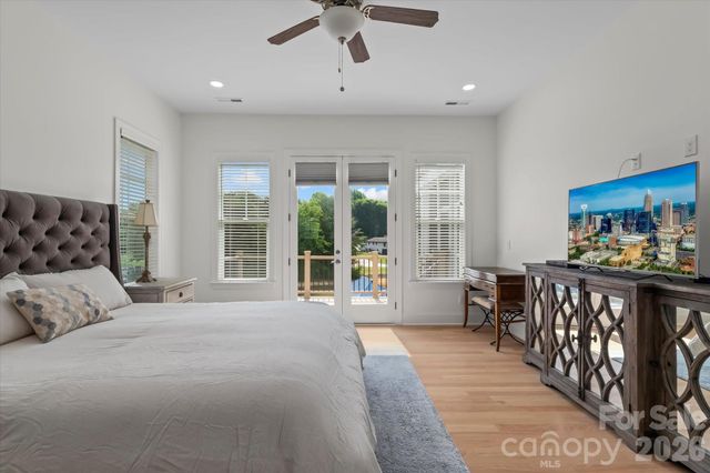 176 Hazelton Loop 13, Mooresville, NC 28117