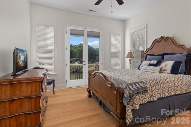 176 Hazelton Loop 13, Mooresville, NC 28117