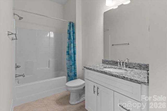 176 Hazelton Loop 13, Mooresville, NC 28117