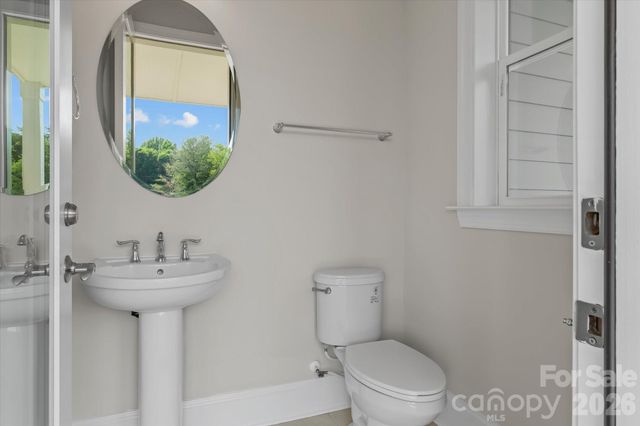 176 Hazelton Loop 13, Mooresville, NC 28117