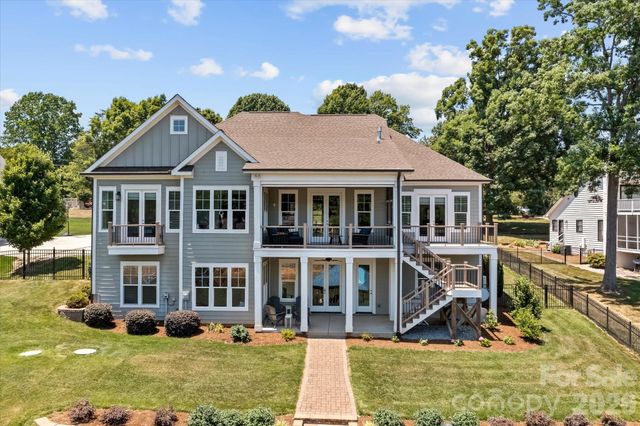 176 Hazelton Loop 13, Mooresville, NC 28117