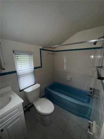 813 Maine St, Forest Hills Boro, PA 15221