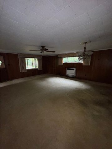 813 Maine St, Forest Hills Boro, PA 15221