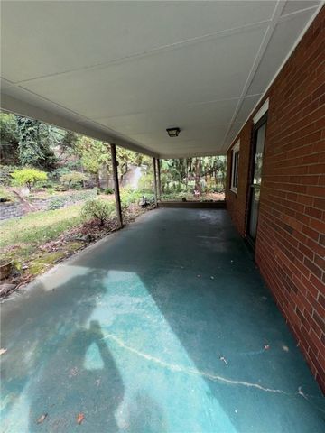 813 Maine St, Forest Hills Boro, PA 15221