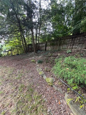 813 Maine St, Forest Hills Boro, PA 15221