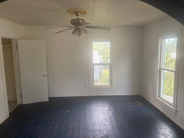 814 W 5th Street S, Newton, IA 50208