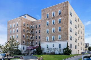 500 Deal Lake Drive, 1E, Asbury Park, NJ 07712