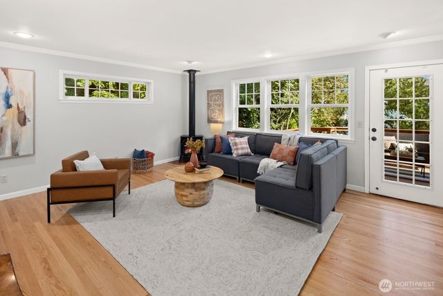 4015 NE 58th Street, Seattle, WA 98105