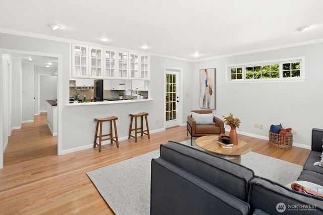 4015 NE 58th Street, Seattle, WA 98105