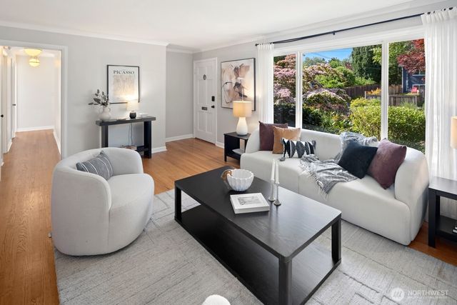 4015 NE 58th Street, Seattle, WA 98105