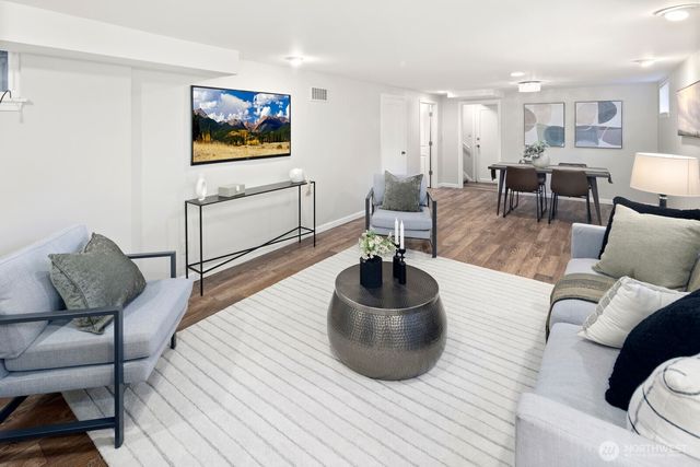 4015 NE 58th Street, Seattle, WA 98105
