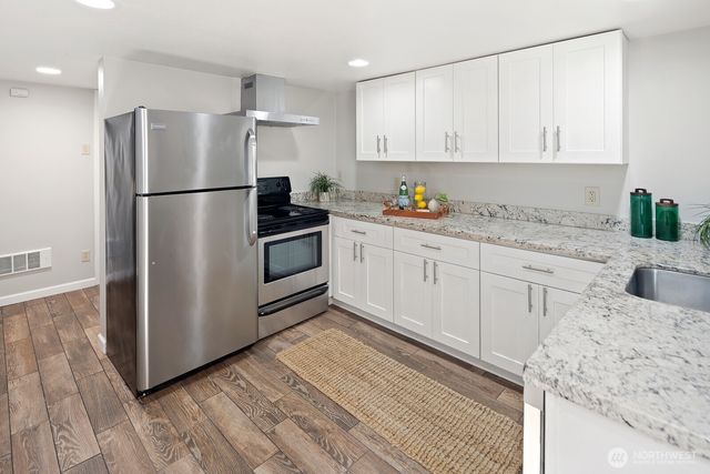 4015 NE 58th Street, Seattle, WA 98105