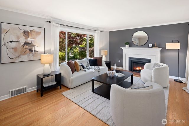 4015 NE 58th Street, Seattle, WA 98105
